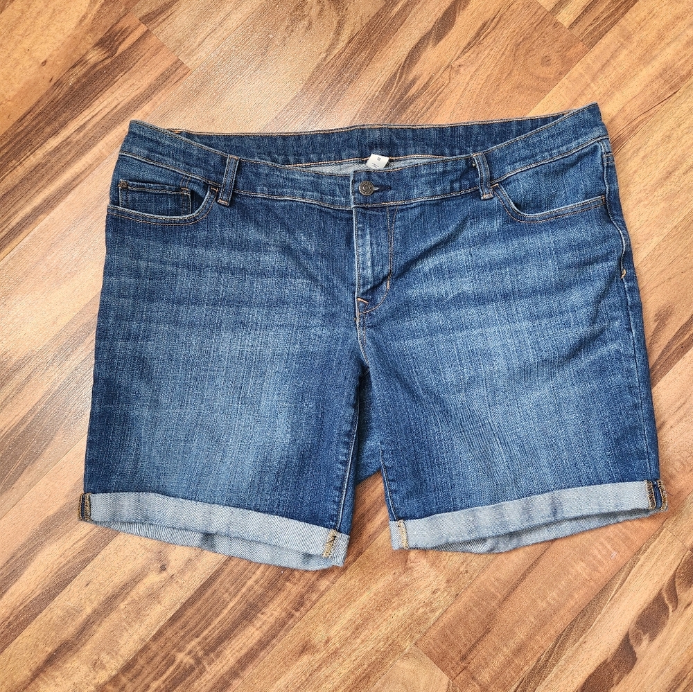 Old Navy Denim Shorts size 20